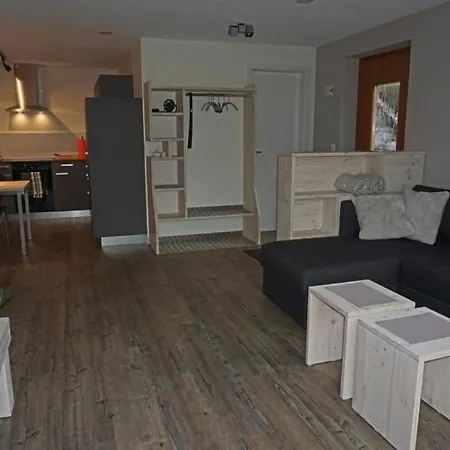 Apartment Ausstein Punkt Ch *